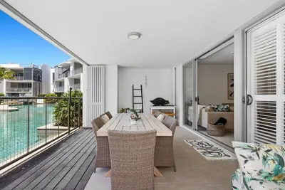 Image de Drift South 2 - Ground Floor Apartment with Direct Swim-Up Access and Palm Springs Vibes