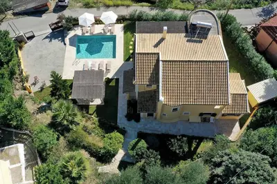 Luxurious Villa with Panoramic View, Private Pool