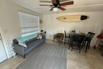 Image de Surf Shack 19 in Westport: Cozy Cabin with WiFi Near the Beach