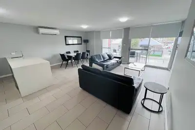 Image de Two Bedroom Apartment