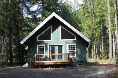 Image de Cozy Bears Den Cabin just off Lake Kokanee
