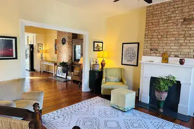 Image de Charming 2-bedroom house in Historic Church Hill