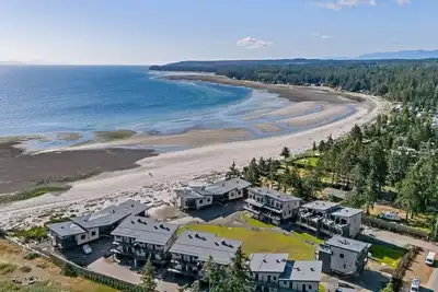 Image de Azure Shores at The Beach House