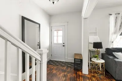 Image de Majestueux appartement near Jones Lake 24