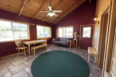 Image de Cabin 3 at Mount Peale Inn