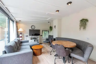 Image de Bungalow près de la plage Sint Maartenszee