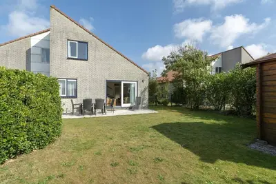 Image de Elégante villa en bord de mer avec jardin
