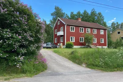 Image de Gemütliche Ferienwohnung in Småland am Badesee