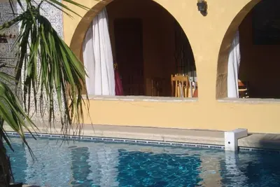 Image de Mas en pleine campagne isolé piscine
