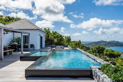 Image de Charming Villa Near Grand-cul-de-sac Lagoon