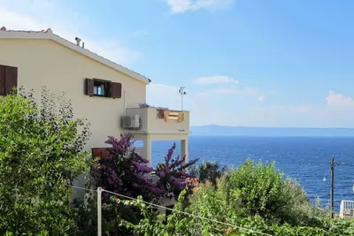 Image de Appartement Jure by Interhome