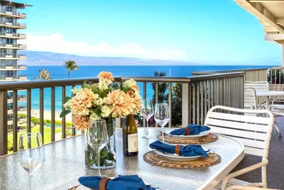 Image de Kbm Resorts | Free Car | The Whaler | Beachfront 2-Bedroom Condo with Spectacular views! Wh1-723