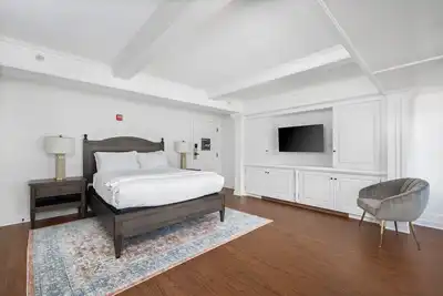 Image de Sonoma Valley Private Suite at Historic Stonehouse