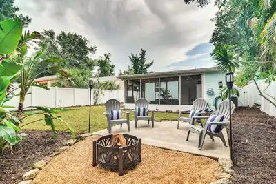 Image de Pinellas Park Home: Swim, Golf, Grill & More!