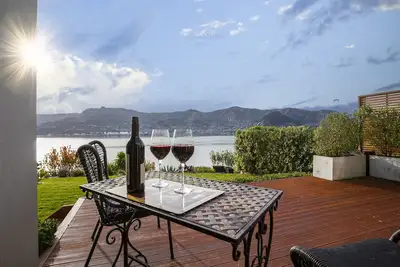 Sanctuary At The Bay - Diamond Harbour Retreat
