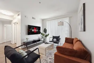 Image de Modern 2bdr apt in MarinaDelRey, parking, pool, gym