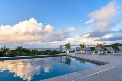 Image de Villa Au Coeur du Rocher St Barth 1-bd