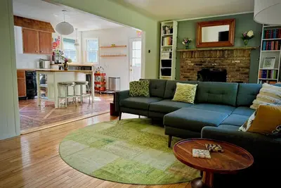 Image de Bay Access Cottage + Pilates Gym