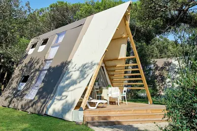 Image de Luxury Tent by Interhome