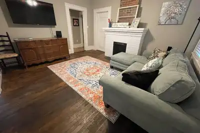 Image de Whole House, sleeps 7, within walking distance to downtown Spartanburg!