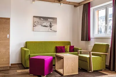 Image de Superior mit 2 Schlafzimmern und Sauna by Interhome