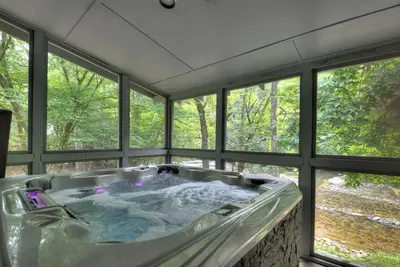 Image de Riverside relaxation and all the comforts of home! - Aska River House