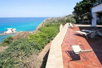 Image de Sulla Scogliera by Interhome