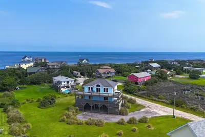 Image de Steps to Beach | Hot Tub, Deck & Sunset Views
