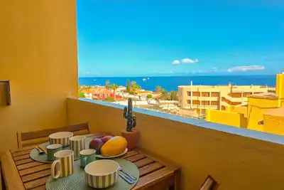 Image de Balcon, vue mer, WiFi, A/C, piscine, 100 mts. de la plage