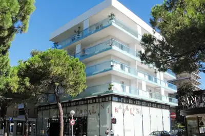 Image de Appartement Fiore by Interhome