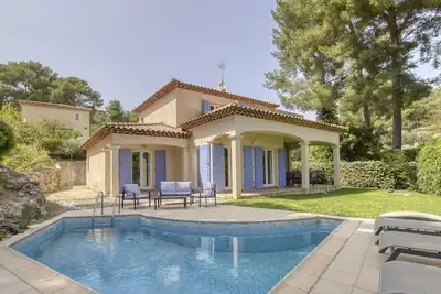 Image de Le Puit des Oliviers I by Interhome