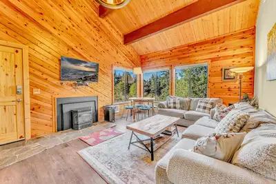 Image de Beautiful 3br Ski-in/Ski-out Donner Condo