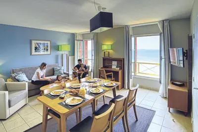 Image de Reine Marine -T3 Face Mer by Interhome