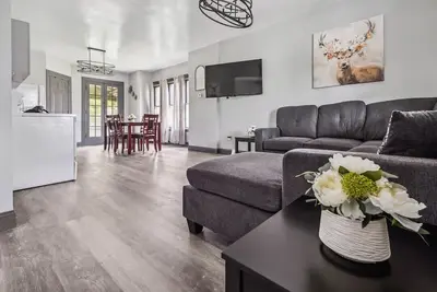 Image de Relaxed 5br Retreat | Niagara Falls Nearby