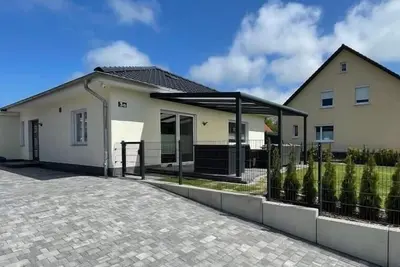 Image de Ferienhaus für 5 Gäste mit 102m² in Bastorf