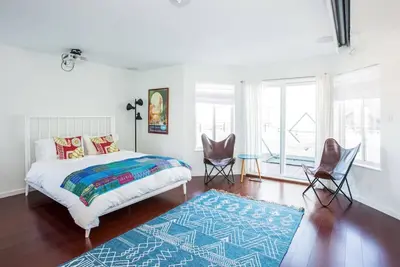 Image de Luxurious Master Suite-Private deck, stunning view