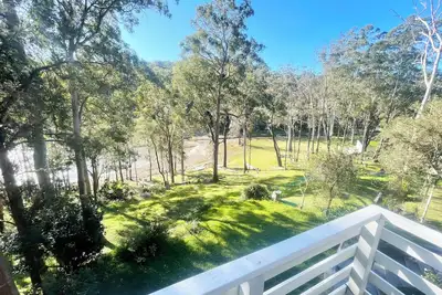 Image de Kookabana, is a peaceful Lakefront getaway, kayaks, wi-fi on SmithsLake