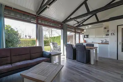 Image de Bungalow proche plage Sint Maartenszee