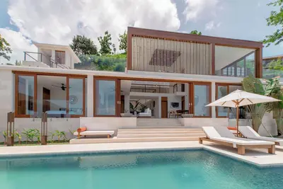 3-Bedroom Luxury Pool Residence, Selong Belanak Ocean View, Selong Selo Resort