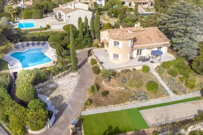 Image de L'Escarpe des Arbousiers by Interhome