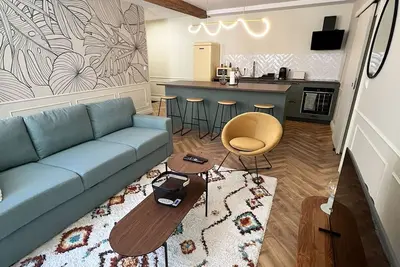 Image de La Loge de l'Odéon-T3 + terrasse + cave-3 min à pied du centre ville 6 personnes