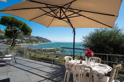 Image de Bouganvilla (Slr402) by Interhome