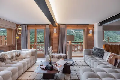 Image de Chalet rénové à Méribel avec sauna, jacuzzi et terrasse