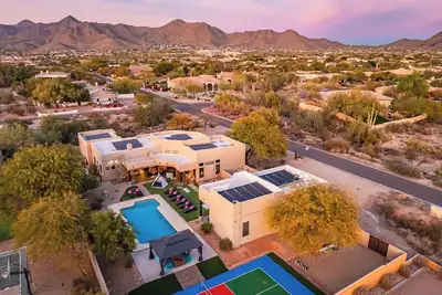 Image de Private Pickleball Court Mountain Views Oasis