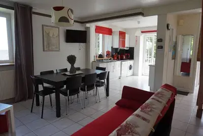 Image de Spacieux Appart triplex - Très bien situé - Prox Super Besse et commerces