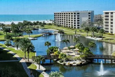 Image de Beach Views! - Gulf and Bay Club C701