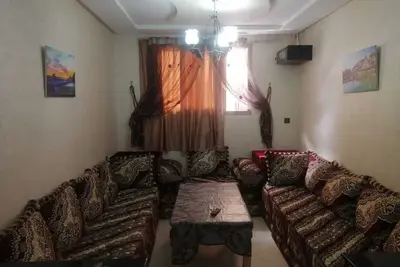 Image de À 15 min de centre ville joli propre appartement pour location journalière
