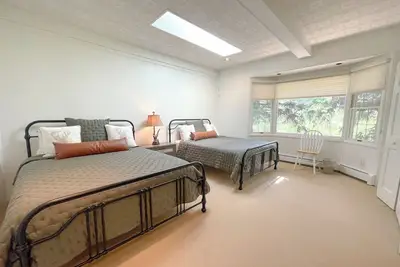 Image de Premiere riverfront property - Sleeps 10 people, Close to town!