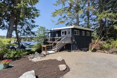 Image de Peaceful, Nature Lovers retreat on the estuary. 2 spaces for the price of 1!