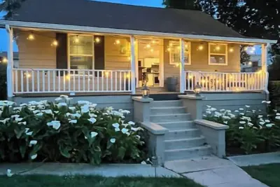 Image de Walk to Downtown - Workspace + Pet Friendly